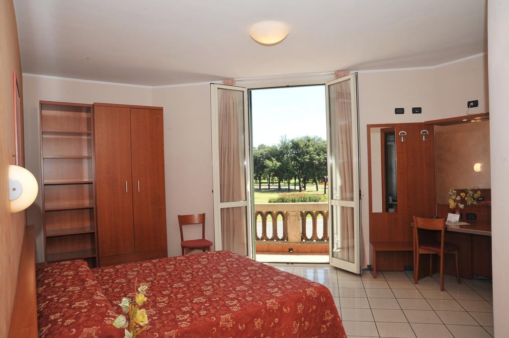 Hotel Stazione 리보르노 외부 사진