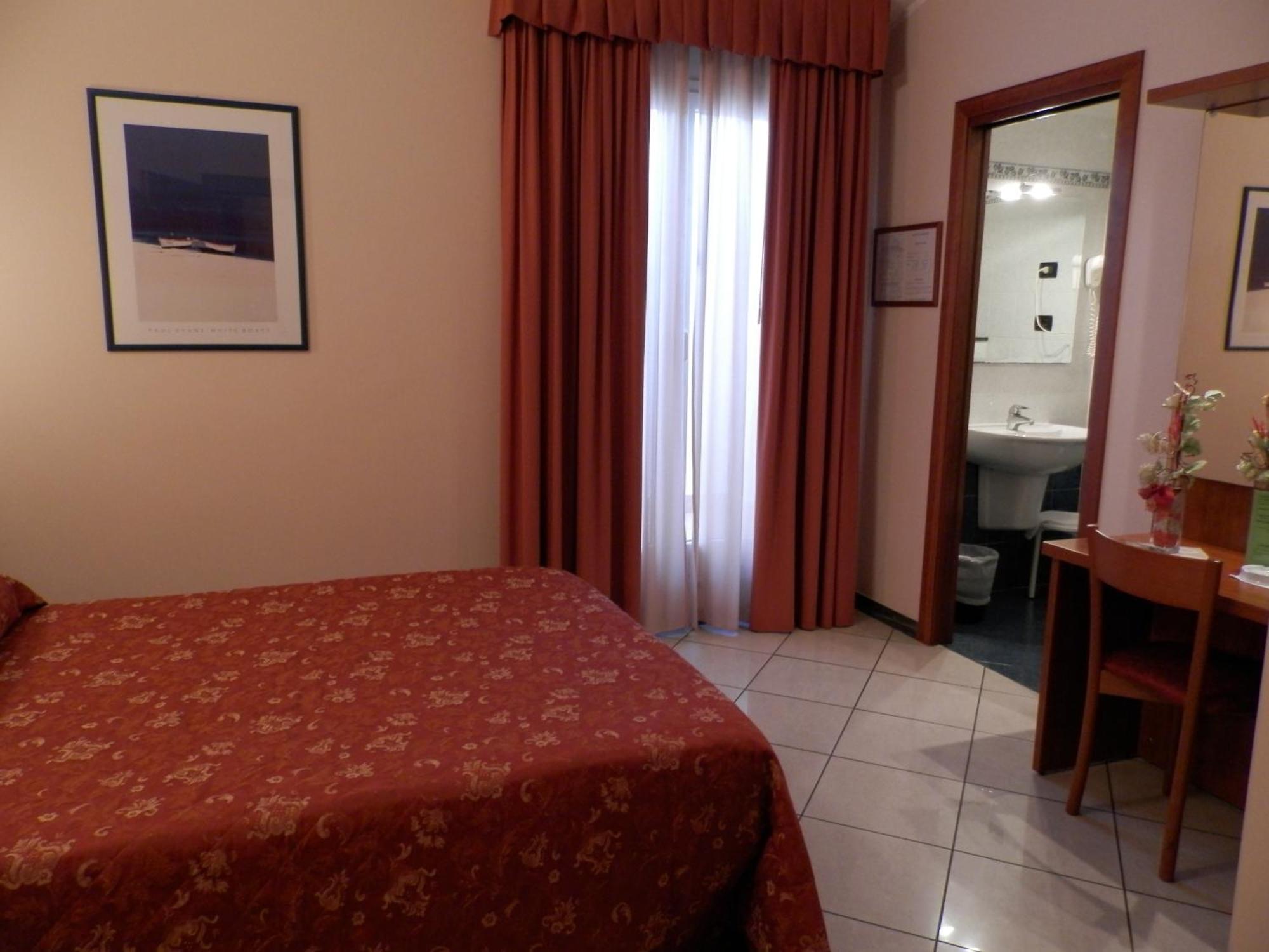 Hotel Stazione 리보르노 외부 사진